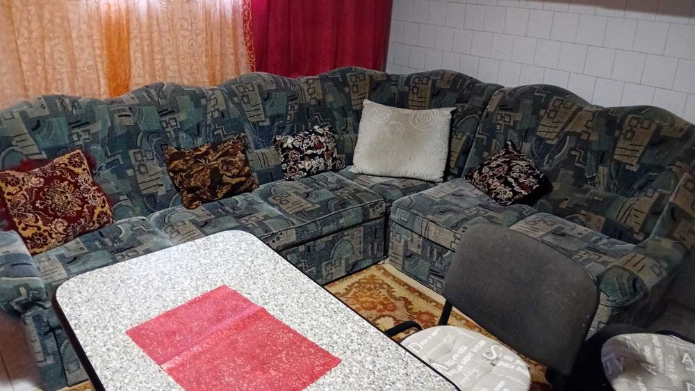 Coltar cu pat si lada depozitare