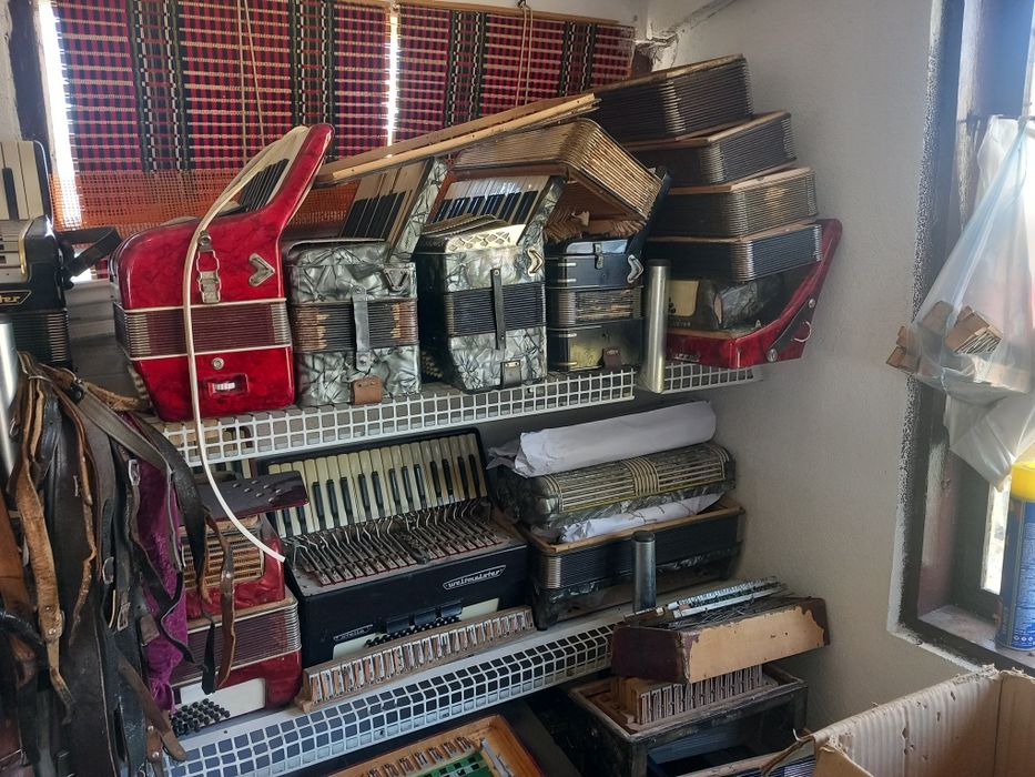 Reparatii si piese schimb carcase vand orice piesa are omul nevoie