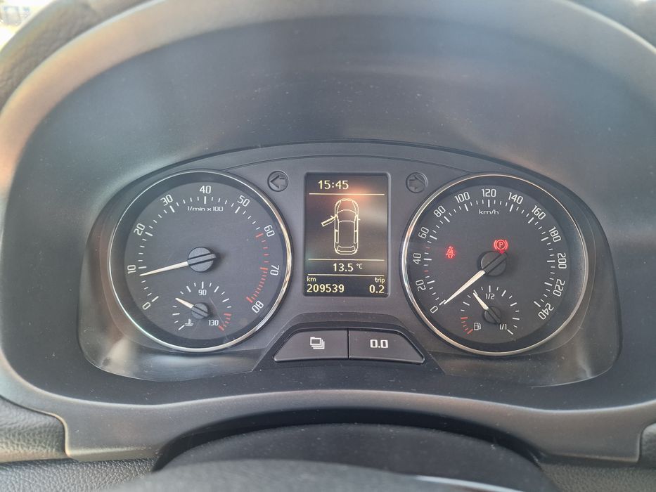 Skoda Fabia 1.2 TSi Ambition-Acum si in Rate-Climatronic-Jante-Senzori