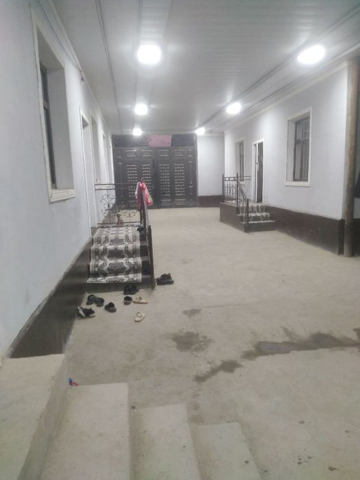 Уй сотилади позор нархга