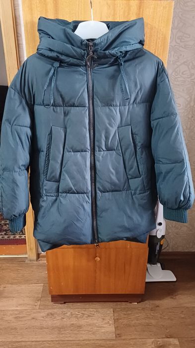 Продам женский пуховик