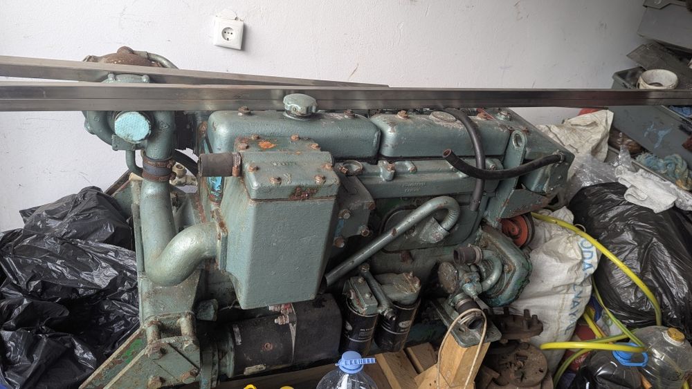 Двигател за кораб или лодка