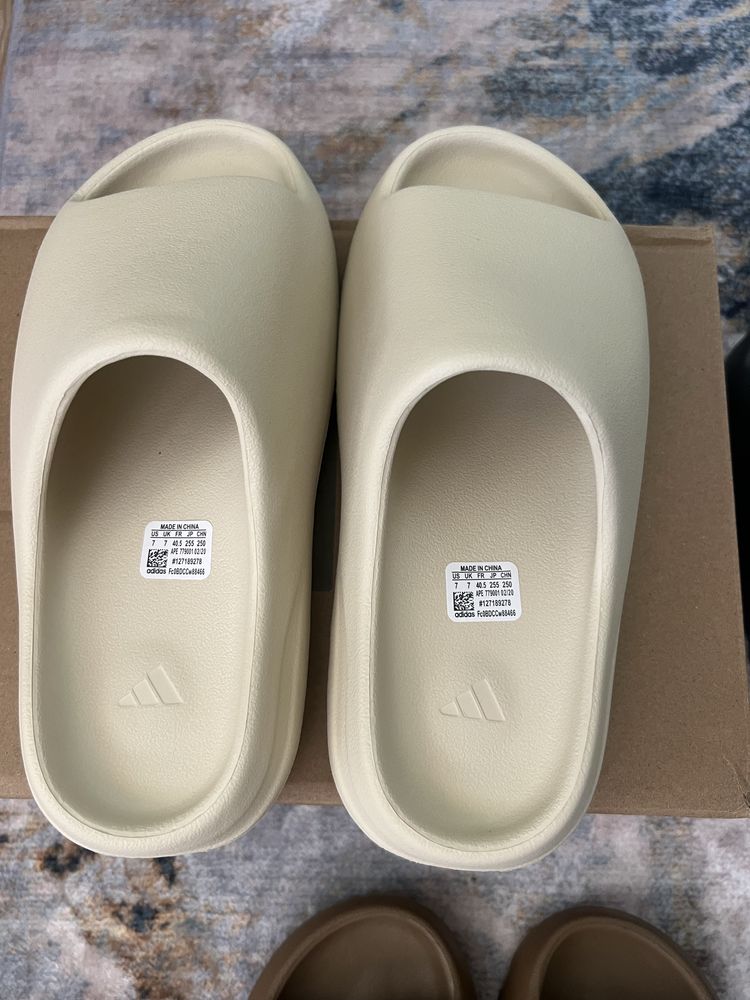 Летни чехли Adidas Yeezy slides (не е nike)