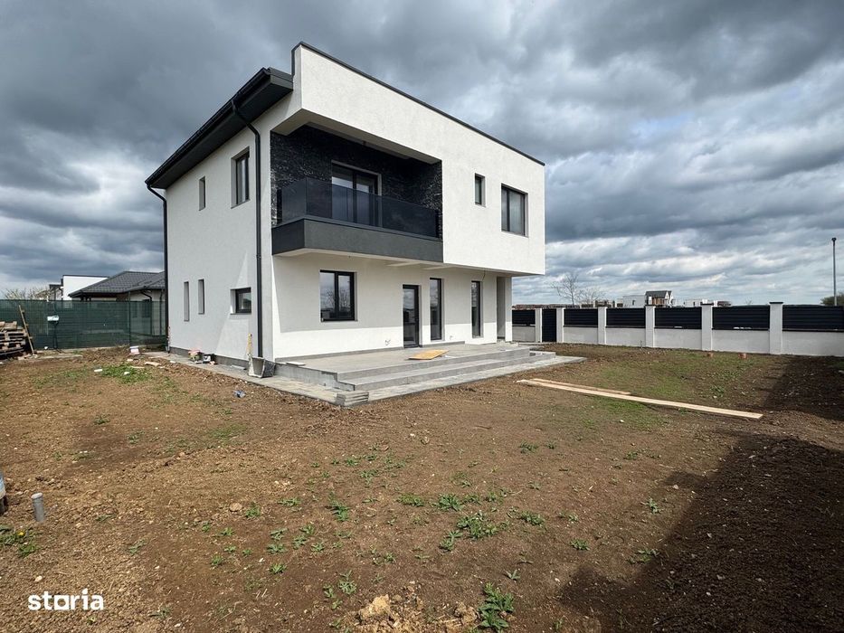 Vila Tunari MODERNA si spatioasa teren 500m, TOATE UTILITATILE