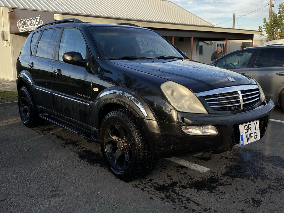 Vand rexton 2.7 diesel automata fiscal proprietar de 10 ani