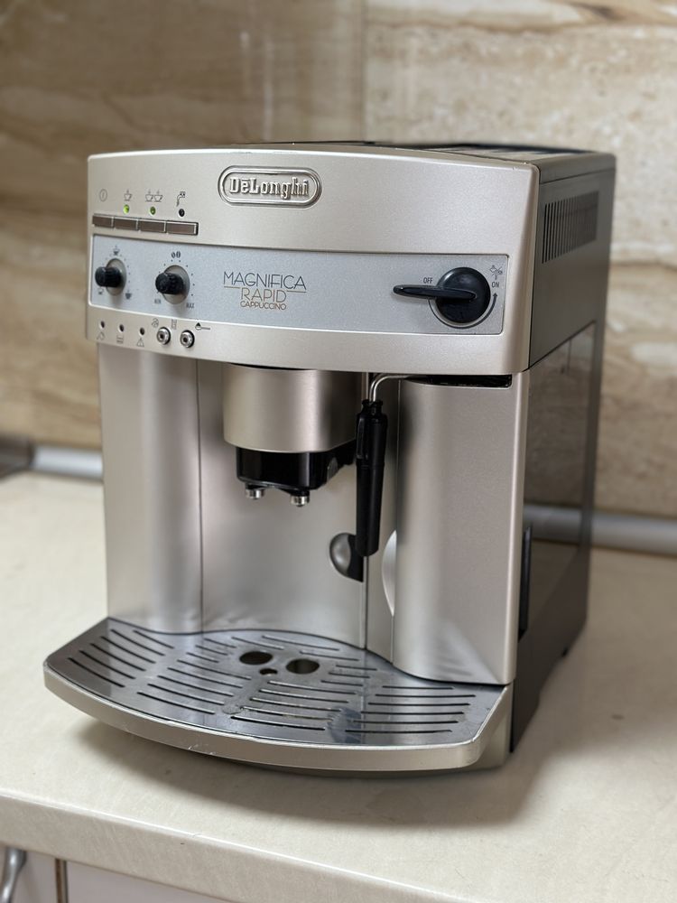 Aparat de cafea Expresor DeLonghi Magnifica Rapid Cappuccino