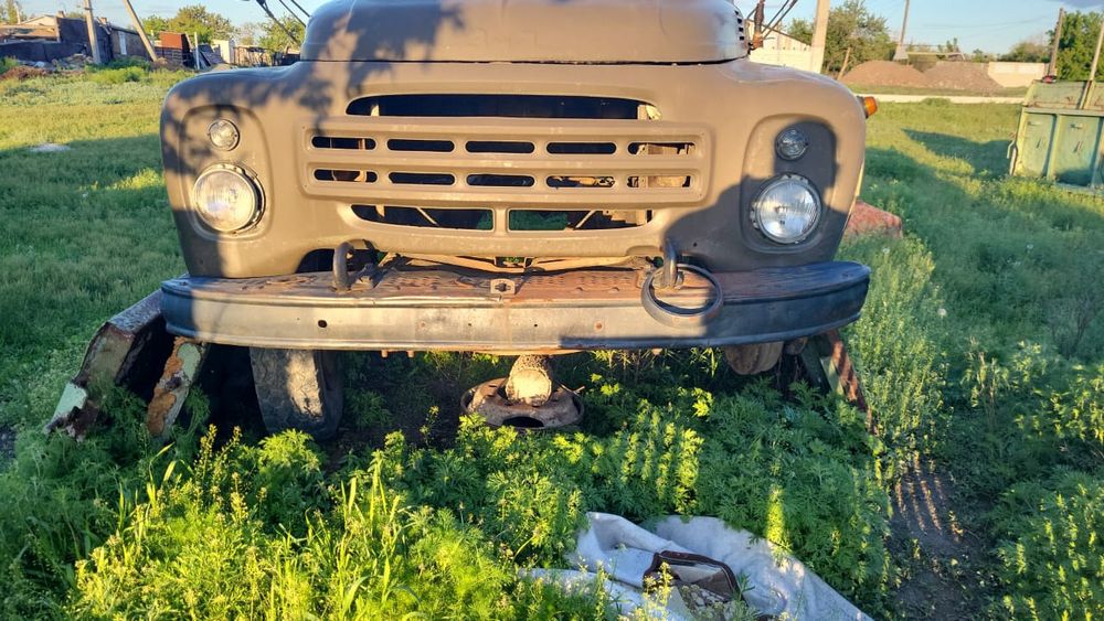 Продам зил 130 бортовой