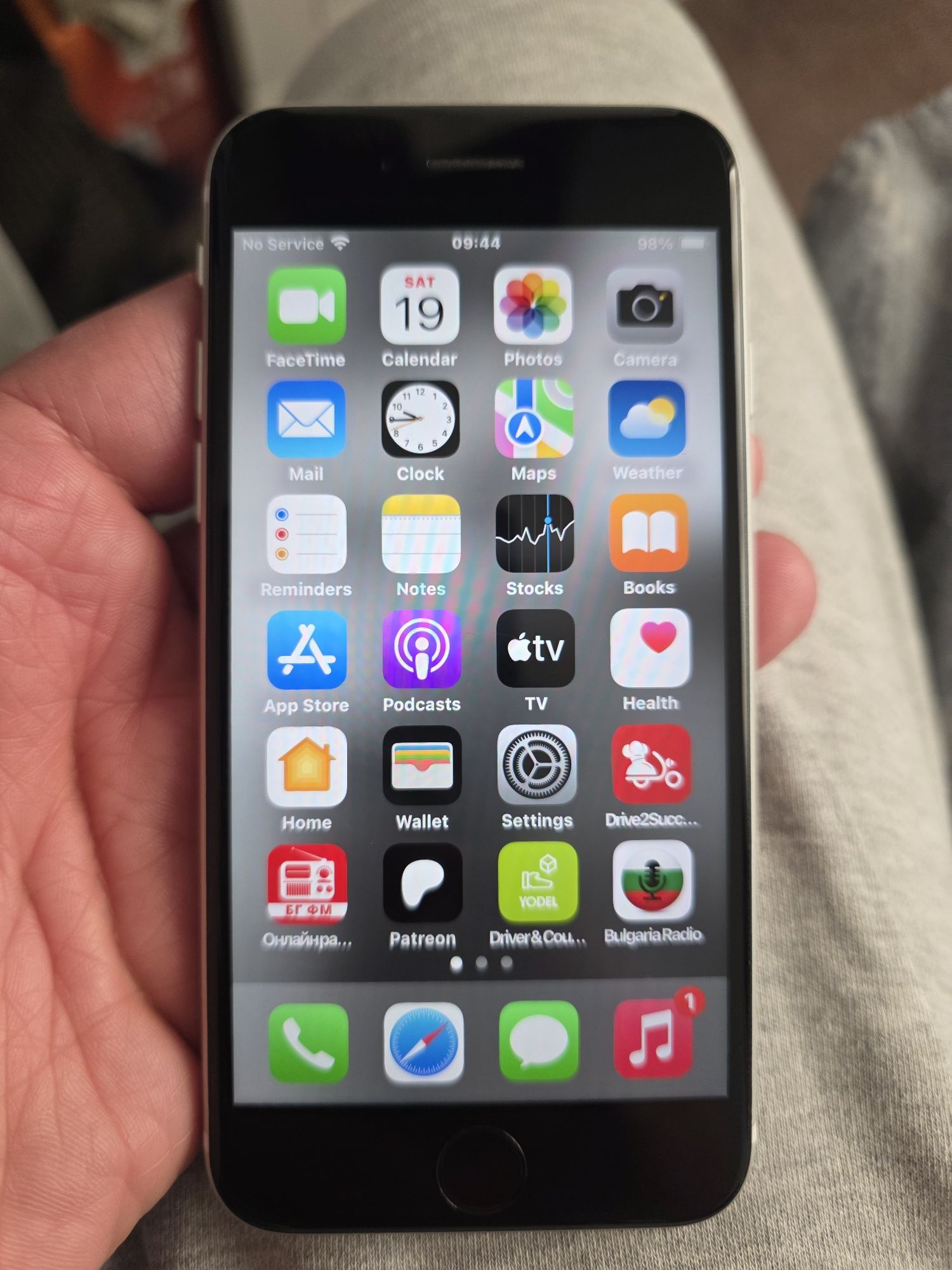 Iphone SE2020 64GB Бял