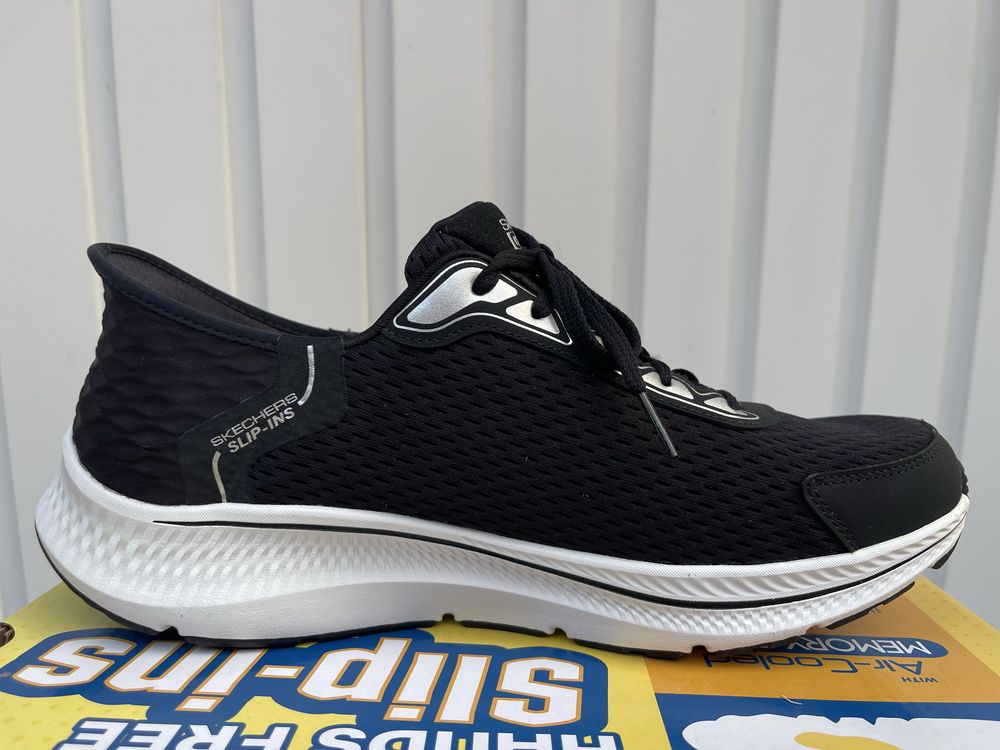Adidasi Skechers originali noi pantofi sport tenisi