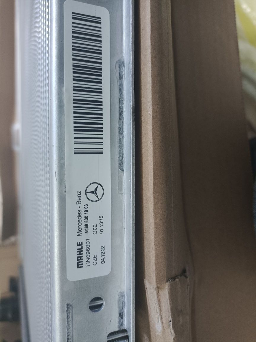 Радиатор Мерседес W218 CLS W205 W213 W212