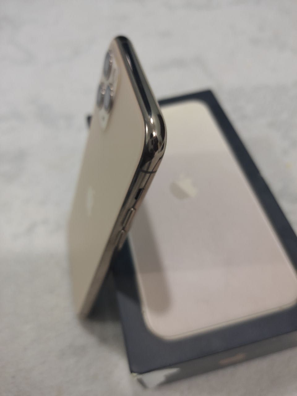 iphone 11 pro gold