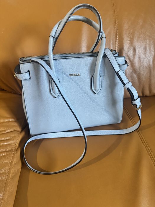 Хубава чанта Furla