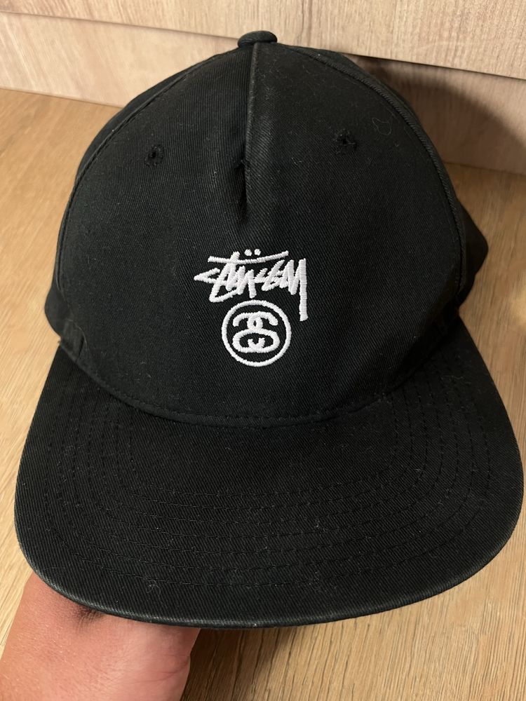Stussy,Carhartt,Karl Kani шапки