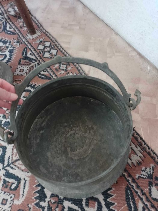 Продавам 2 броя Медни Менци