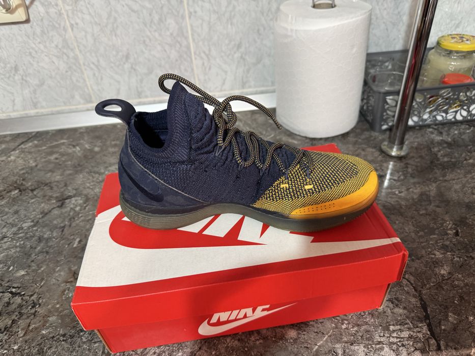 Adidasi NIKE Kevin Durant 11 marimea  42.5