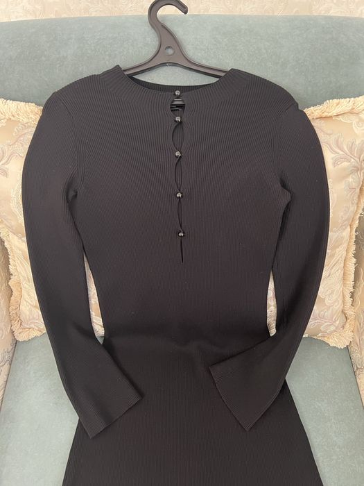 Черное платье от Massimo Dutti, размер XS, можно на S, после химчистки