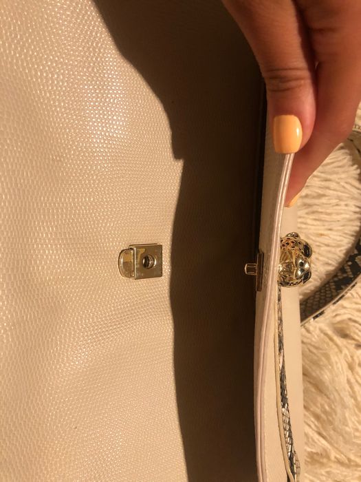 Елегантна дамска Чанта roccobarocco