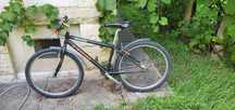Vând bicicletă mountain bike cadru de 39 cm, roți de 26