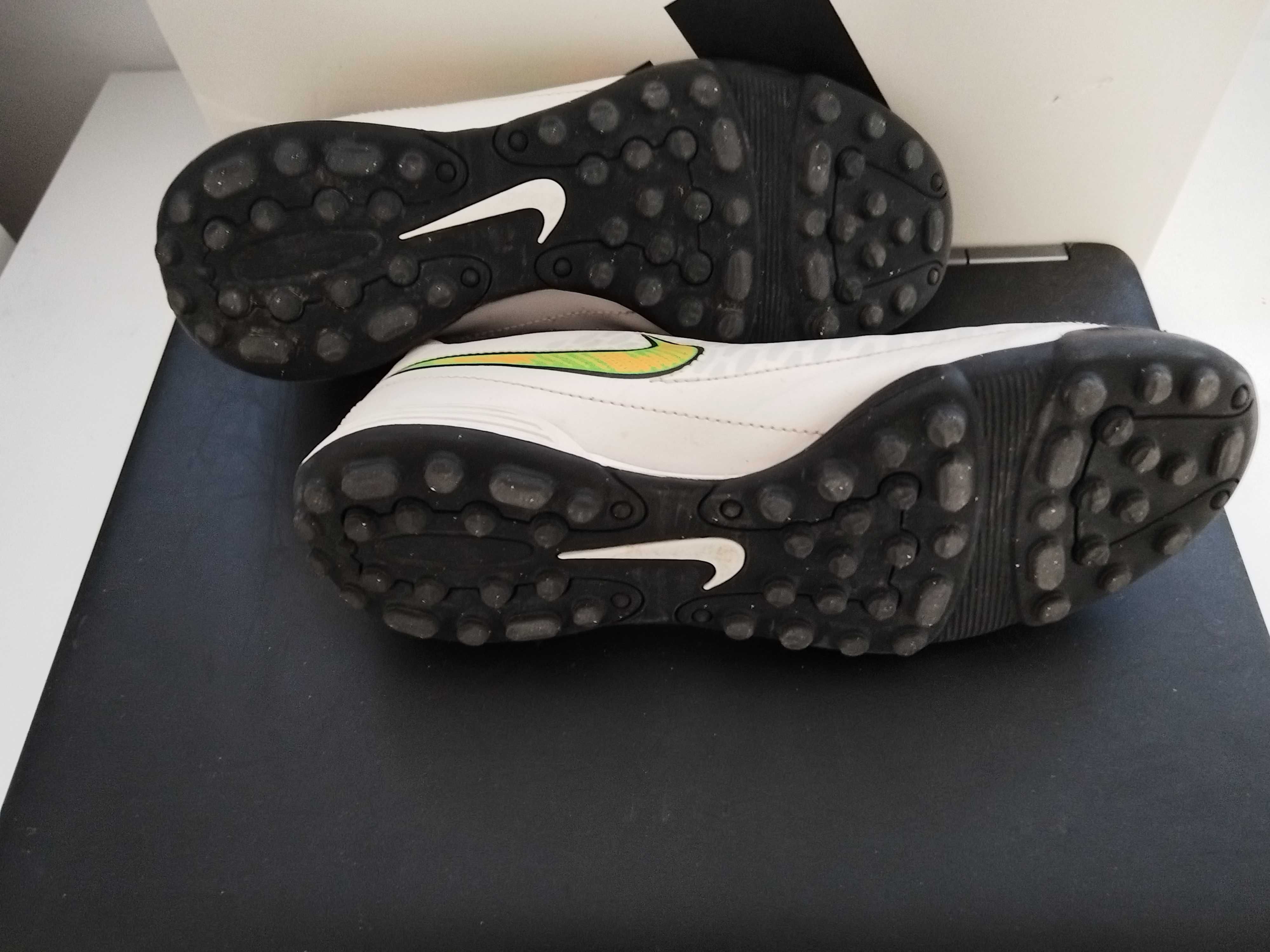 Маратонки Nike Mercurial Vapor 16 Club TF