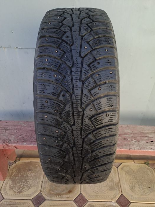 Продам комплект зимних шин Triangle
