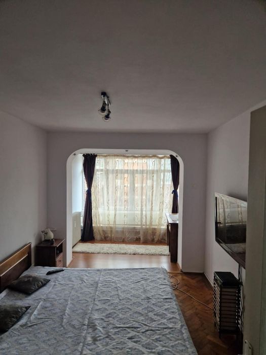 Inchiriez apartament 2 camere