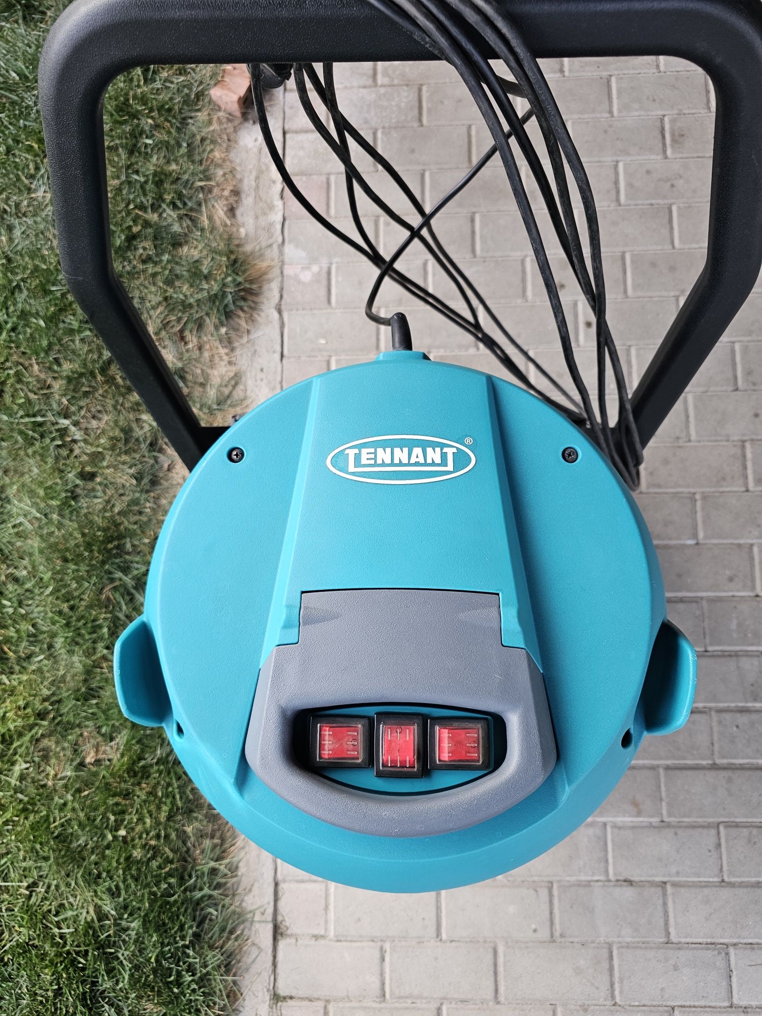 Aspirator Profesional Umed/Uscat TENNANT WD 72 3600W Impecabil
