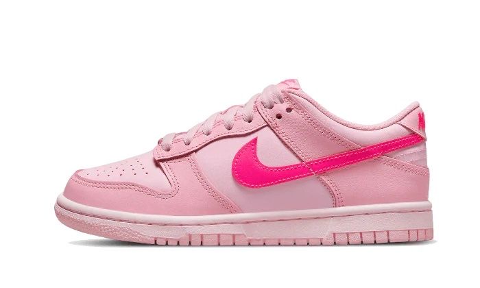 Чисто нови!! 100% Оригинални Nike Dunk Low Triple Pink