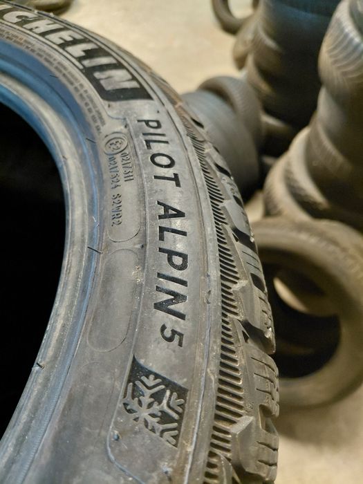 235/45/18" Michelin 4бр.гуми
