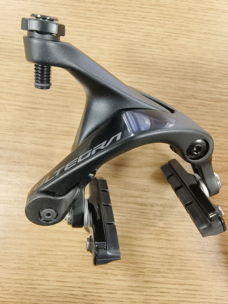 Комплект Шосейни Челюстни Спирачки: SHIMANO ULTEGRA BR-R8000/BR-R8100