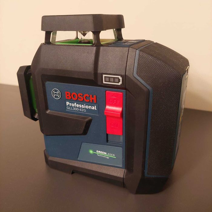Vand laser 360, nou, model America - Bosch GLL 300-42G