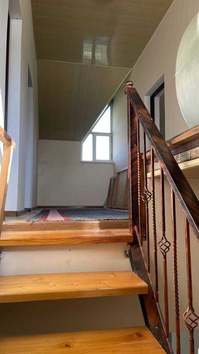 Toshkent Viloyati Bo'stonliq tumani Oq Tosh Soyliq qishlog'i