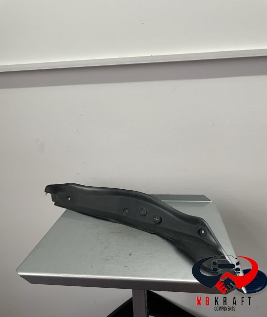 Capac aripa interior stanga A2058890125 A 205 889 01 25 Mercedes-Benz