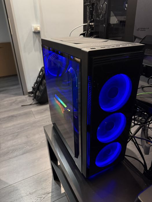 Pc Ryzen 7 5700x,16 gb ram,2x ssd (500 si tb) rtx 3070