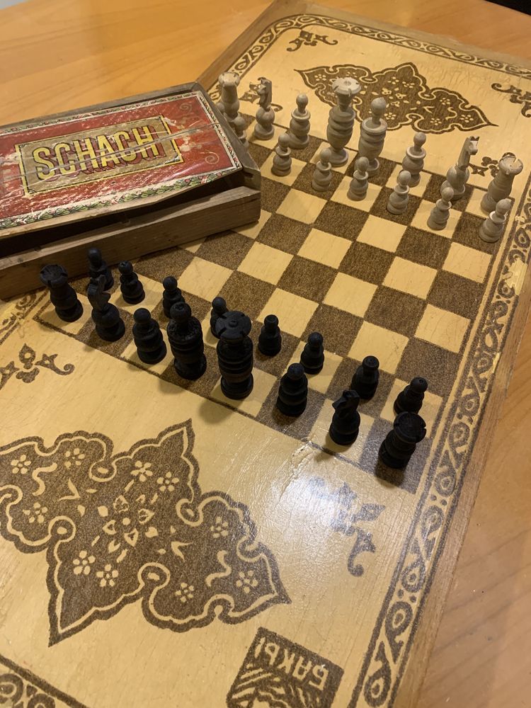 Колекционерска азърбайджанска шах табла 53/53 см
