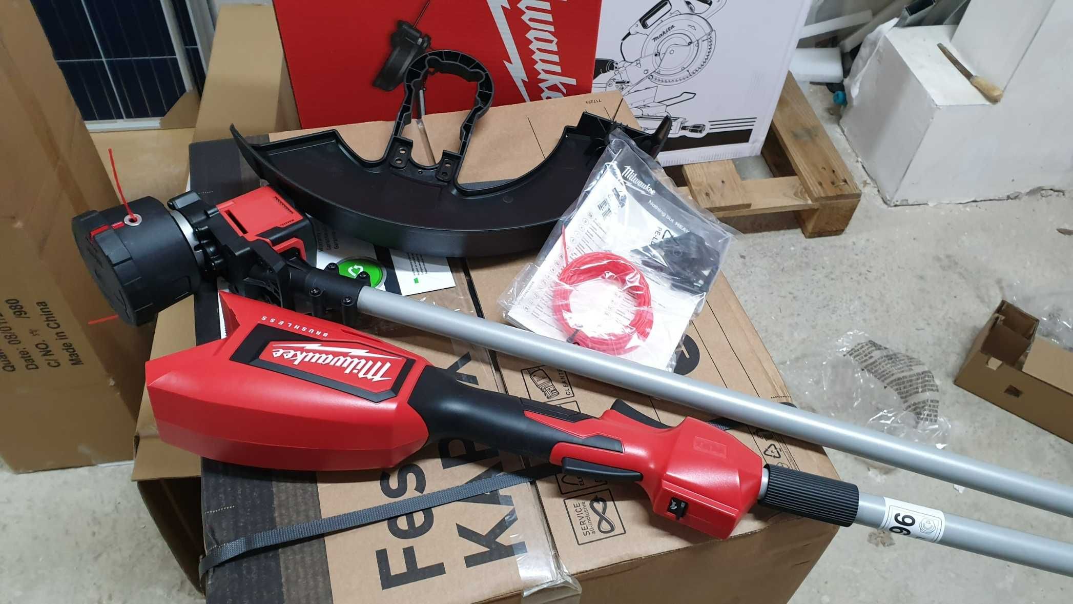 MILWAUKEE M18 BLLT-0 Акумулаторен тример за трева с корда без батерия