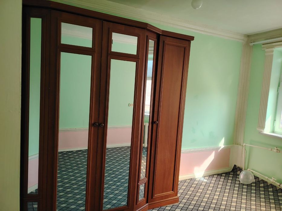 Уч хона уй ижорага берилади