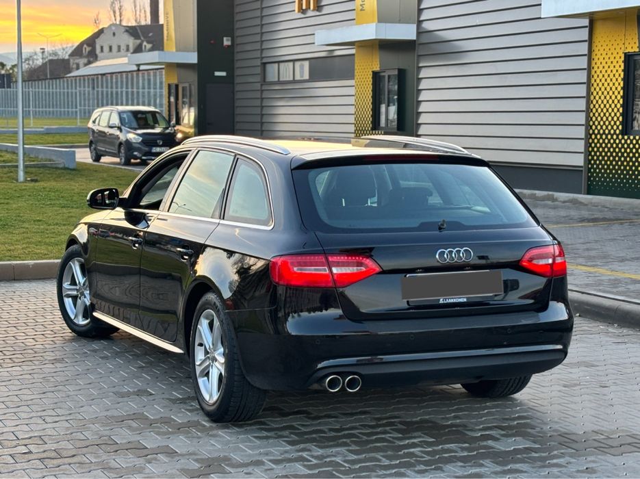 Audi A4 B8.5 S-LINE 2.0TDI 143c.p Automat 8+1 Full led