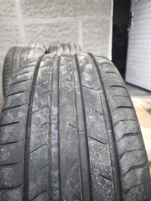 Продавам гуми TOYO летни  265 /45/21