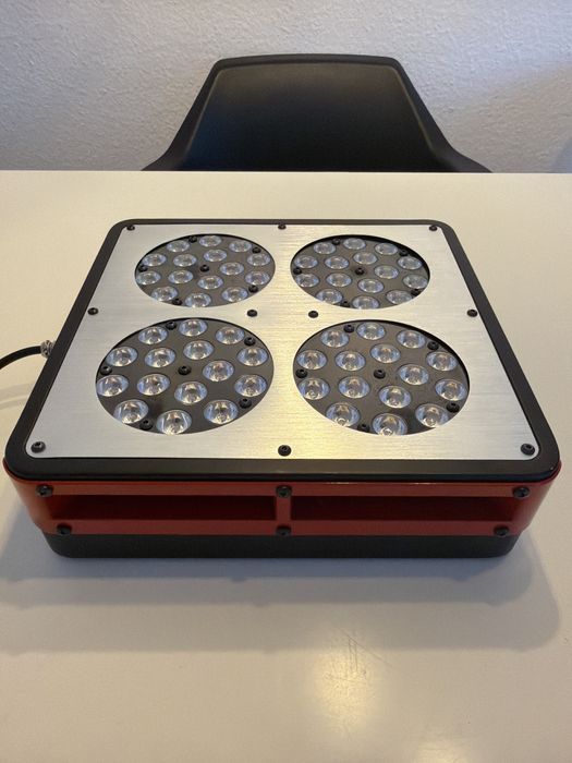 Lampa led 60w pentru plante ref&blue ideala pentru crestere si inflori