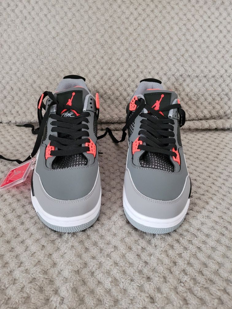 vând jordan 4 inflared