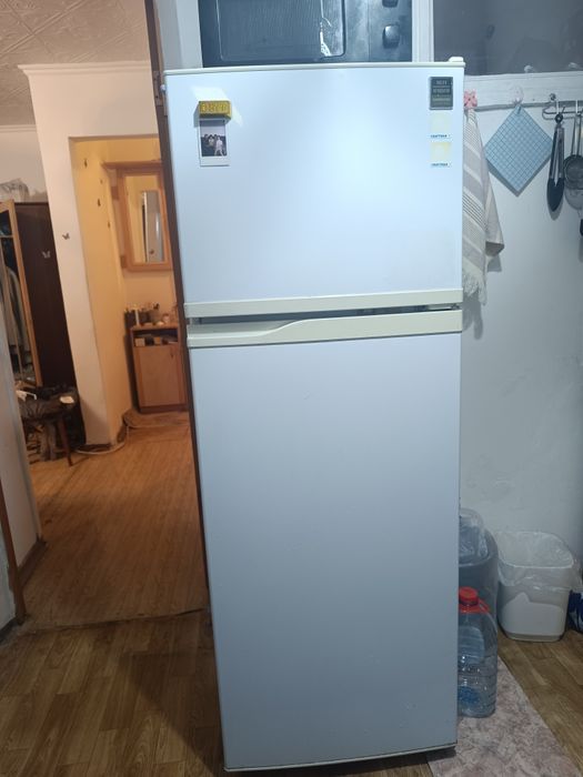 Холодильник Samsung