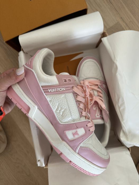 Adidasi Louis Vuitton