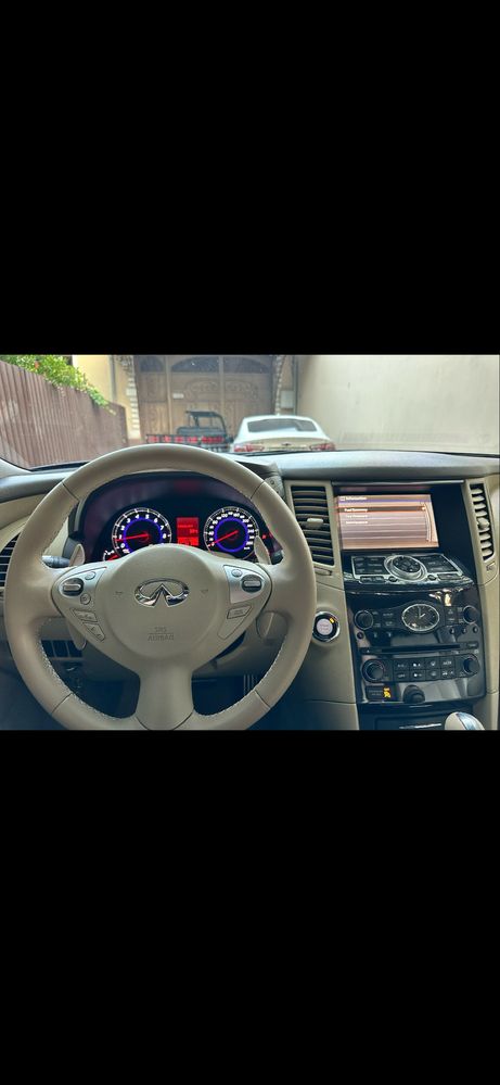 Infiniti fx35 2009