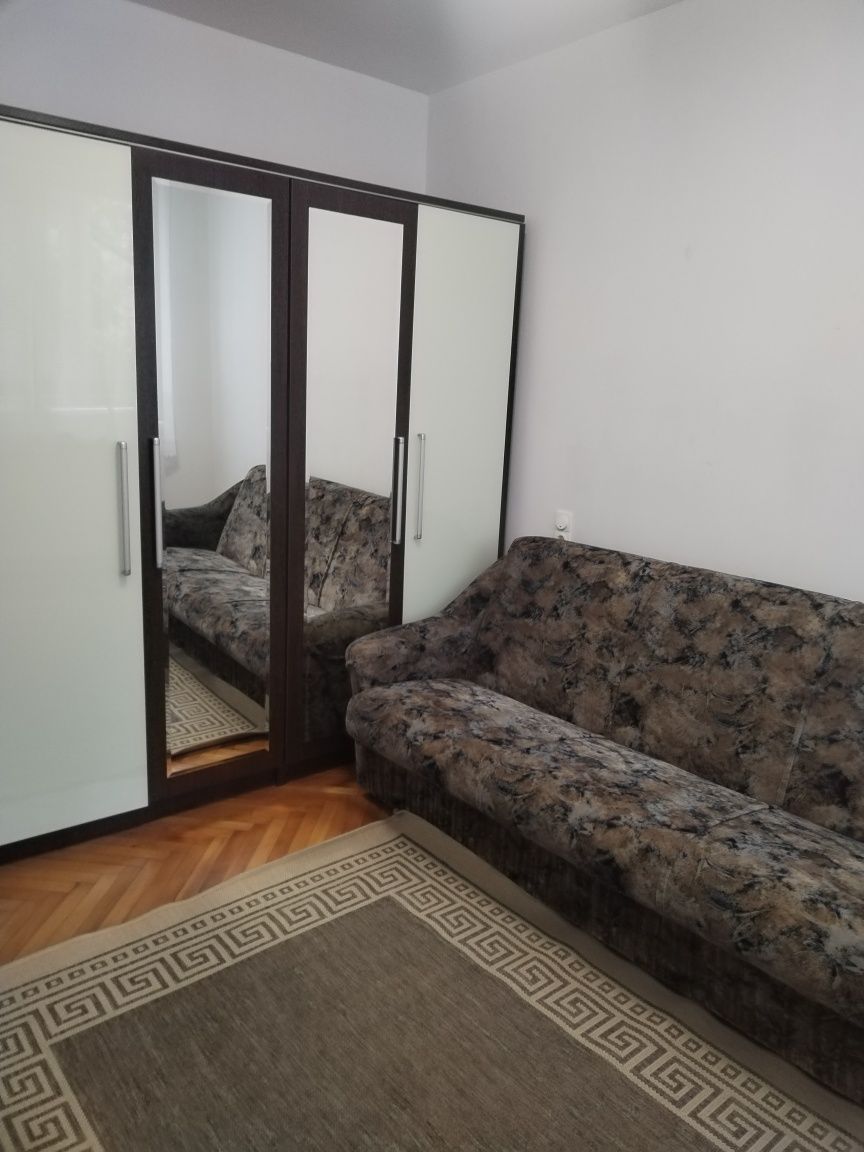 Apartament de închiriat