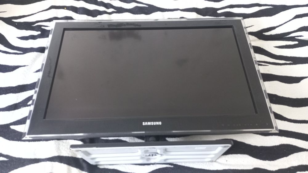ЖК телевизор самсунг LE32D550G1W