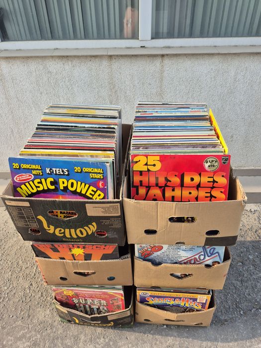 Vând Lot 150lp Discuri Vinil colectie muzica usoara straina mixta