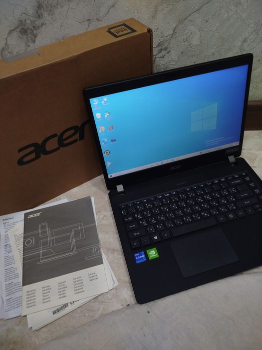 Noutbuk acer travelmate P2 sotiladi