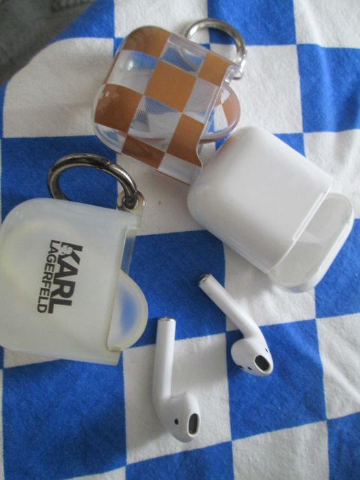 vand casti Airpods originale