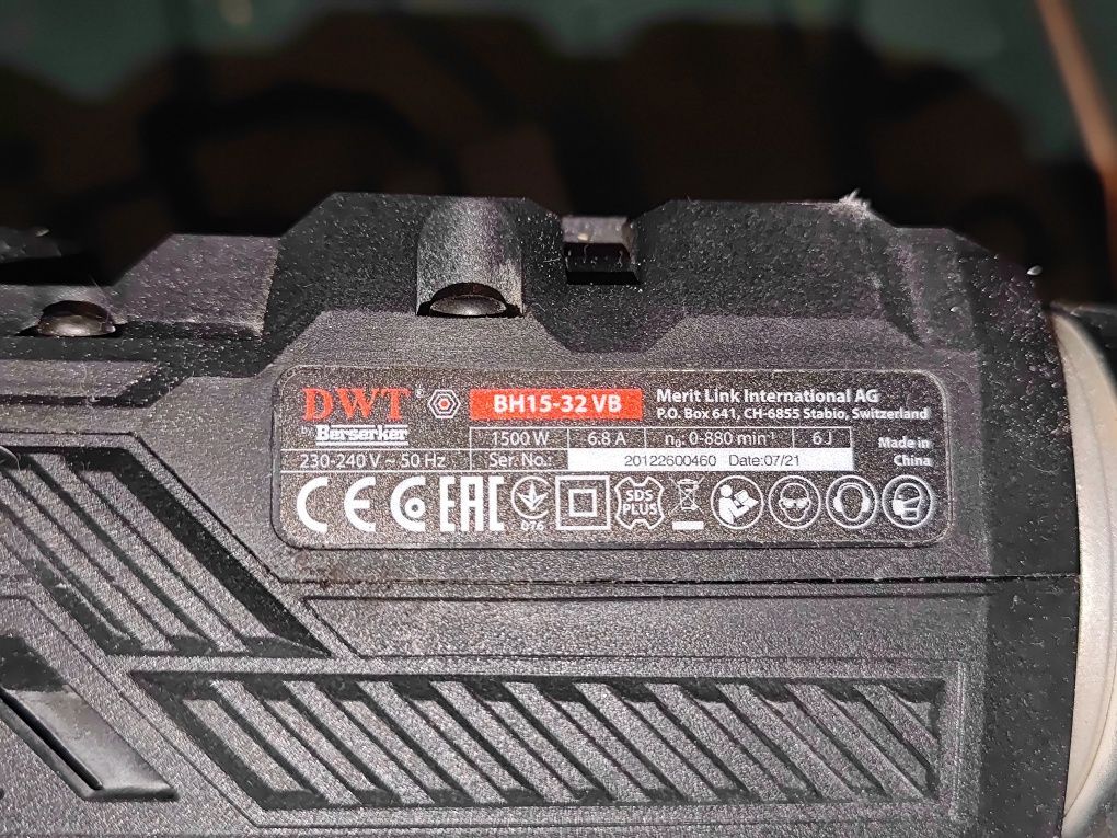 Перфоратор DWT BH-15 32v