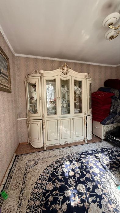 Мыкты шкаф 1 жыл колданылган сыныгы жок